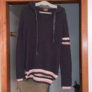 Hooded boutique sweater!!- so cozy.